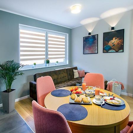 W&K Apartments - Blue Suite - Faktura Vat, Parking Κοστζαλίν Εξωτερικό φωτογραφία