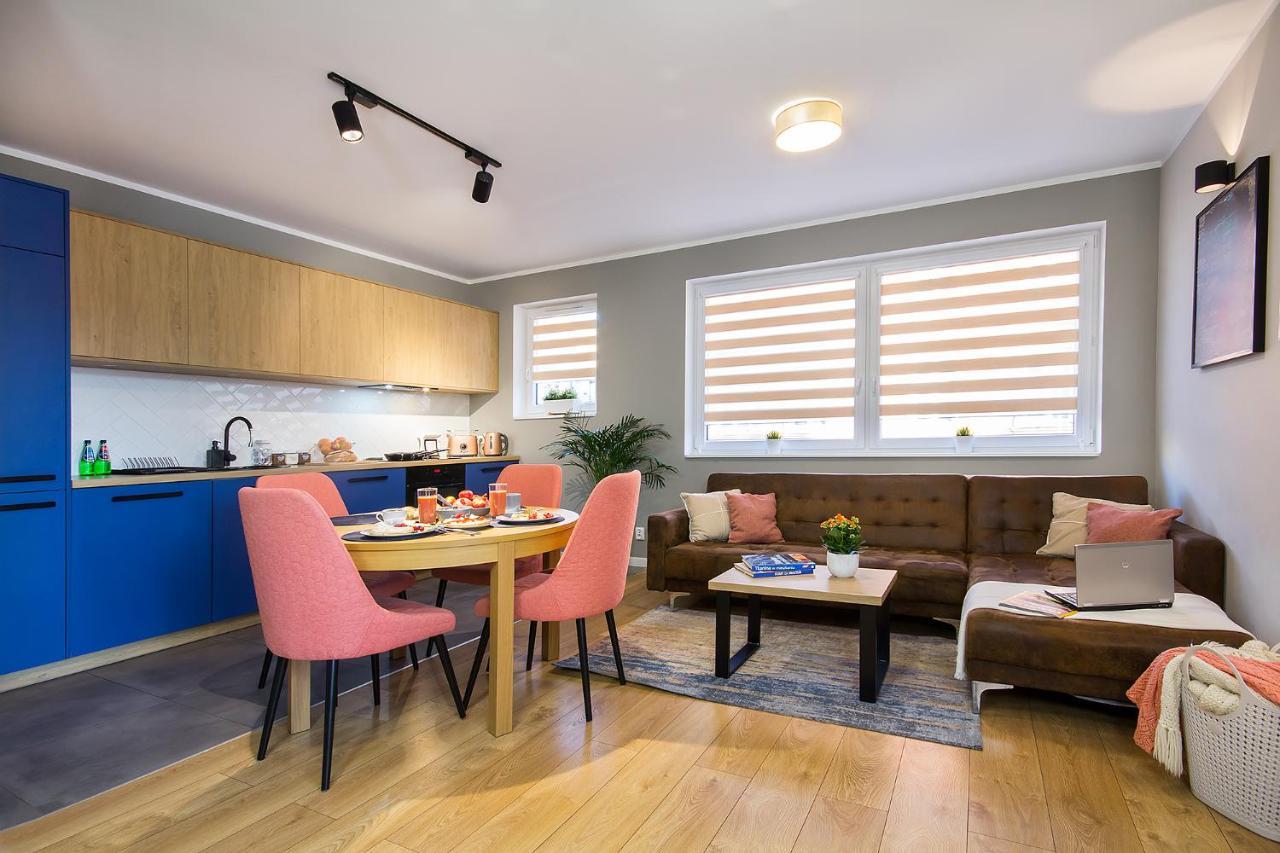 W&K Apartments - Blue Suite - Faktura Vat, Parking Κοστζαλίν Εξωτερικό φωτογραφία
