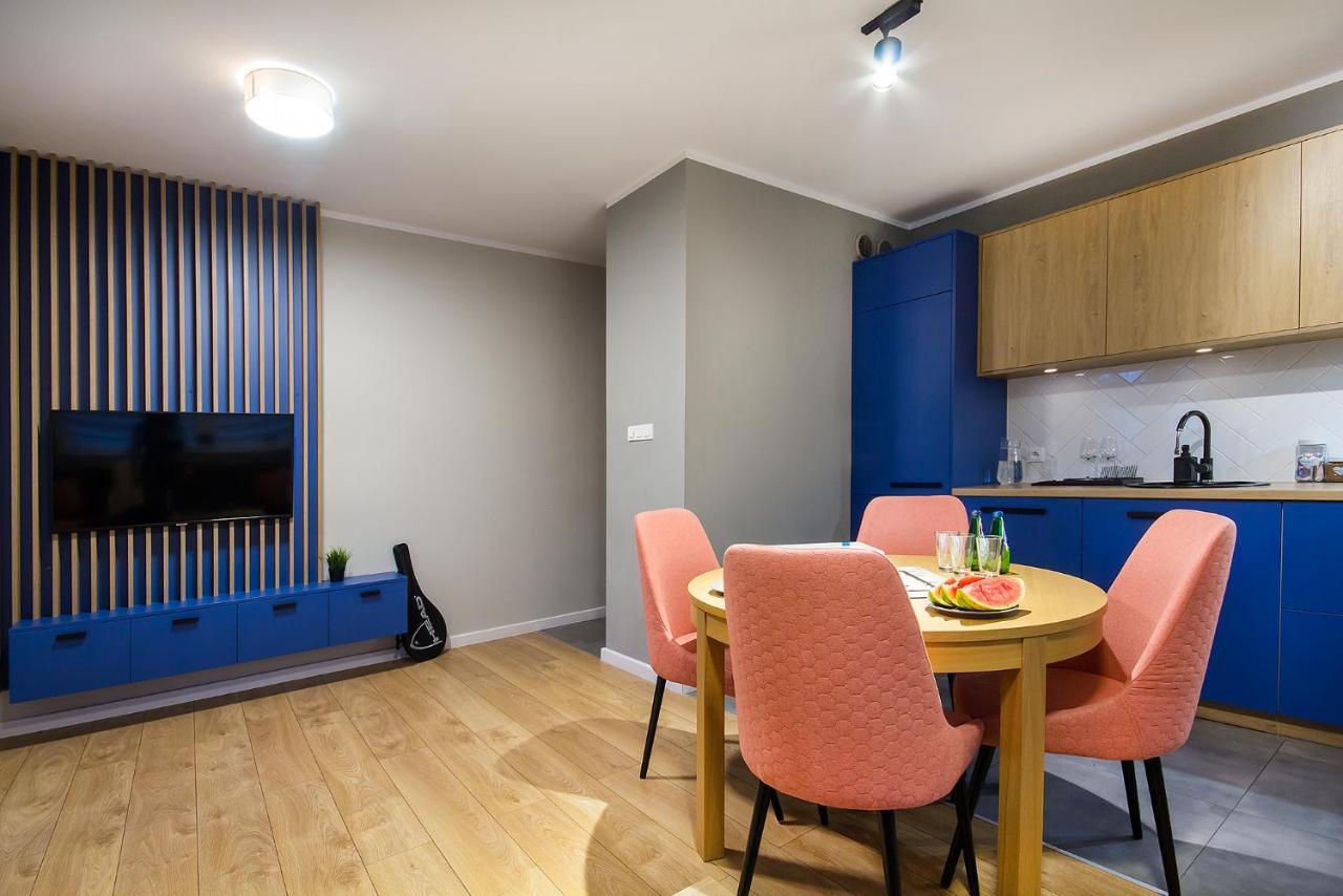 W&K Apartments - Blue Suite - Faktura Vat, Parking Κοστζαλίν Εξωτερικό φωτογραφία