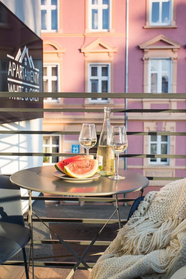 W&K Apartments - Blue Suite - Faktura Vat, Parking Κοστζαλίν Εξωτερικό φωτογραφία